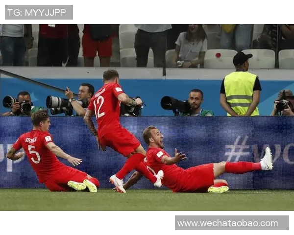 足球明星凯恩的全名揭秘及其职业生涯精彩瞬间回顾 足球明星凯恩的全名揭秘及其职业生涯精彩瞬间回顾